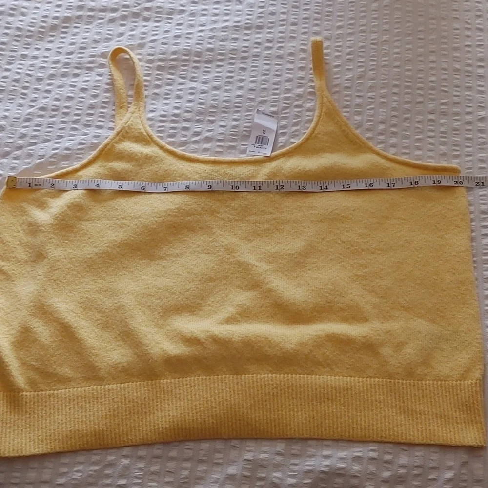 NWT Soft Yellow Knit Crop Top XL - Picture 7 of 10